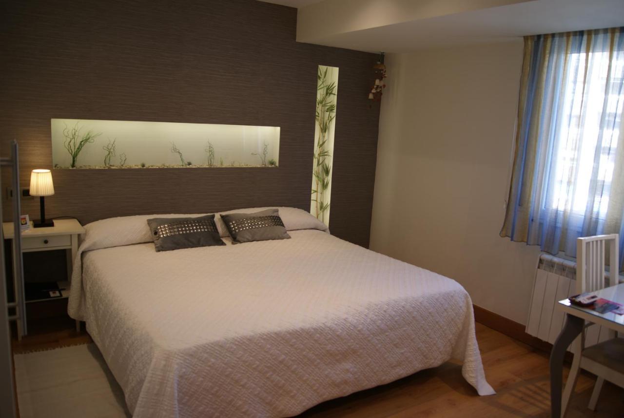 Melida Ostatua Hotel Ermua Buitenkant foto